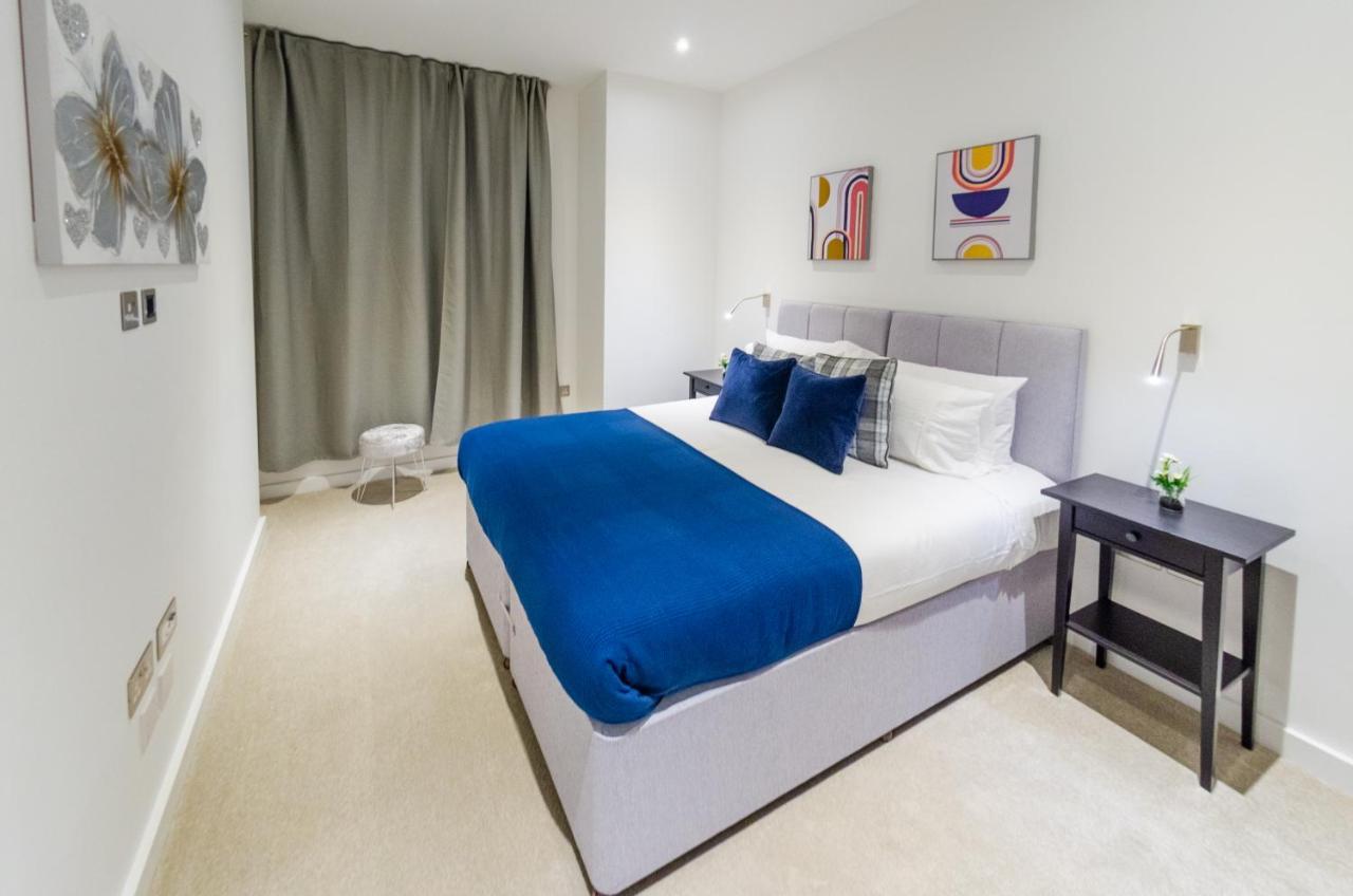 Absolute Stays At The Ziggurat - St Albans-High Street- Near Luton Airport - St Albans Abbey Train Station -Close To London- Harry Potter World - The Odyssey Cinema-Contractors -London Road-Business-Leisure Exterior photo